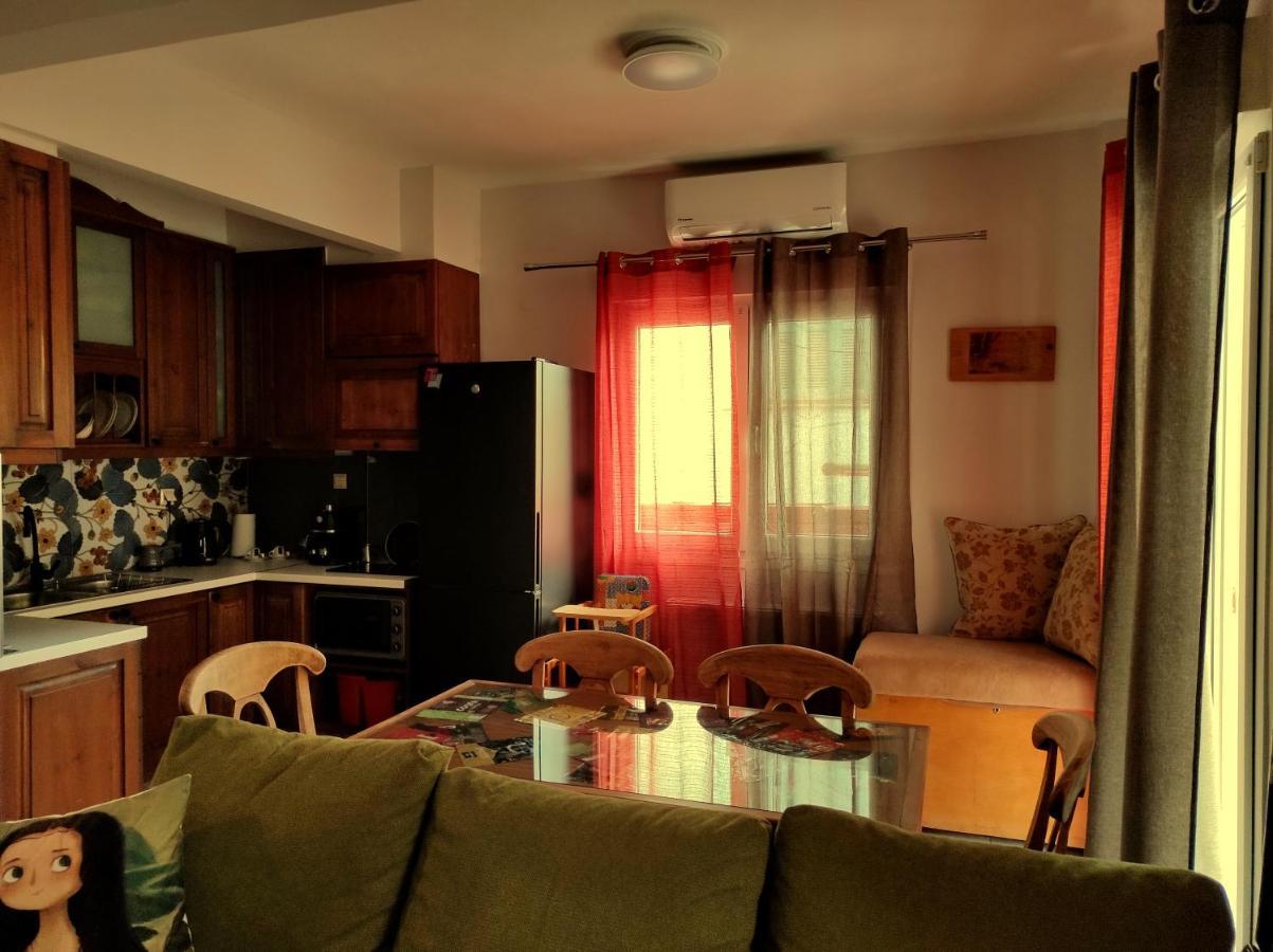Kasoni Home , Απόλυτα Κεντρικό Διαμέρισμα Μπροστά Στη Λίμνη 卡斯托里亚 外观 照片
